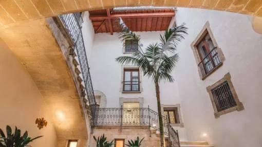 Exclusive ground floor with pool in Palma Old Town Exclusive ground floor with pool in Palma Old Town